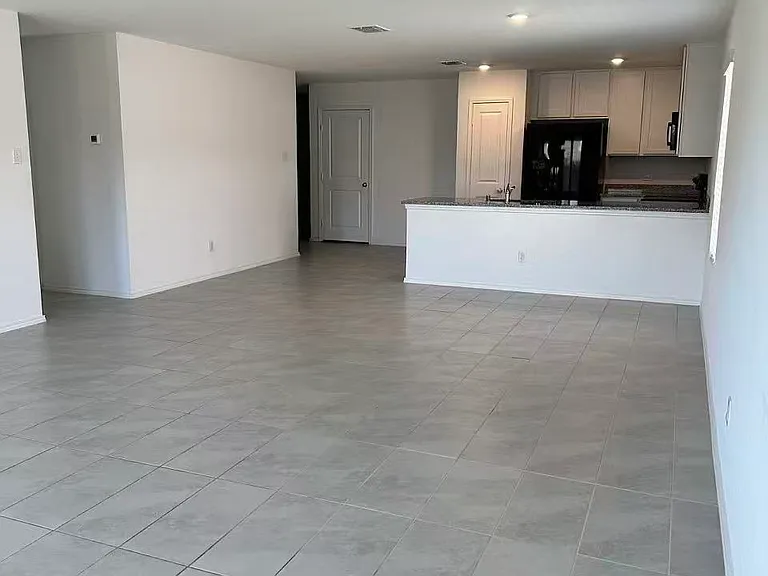 330 Ashbrook Way — Photo 2