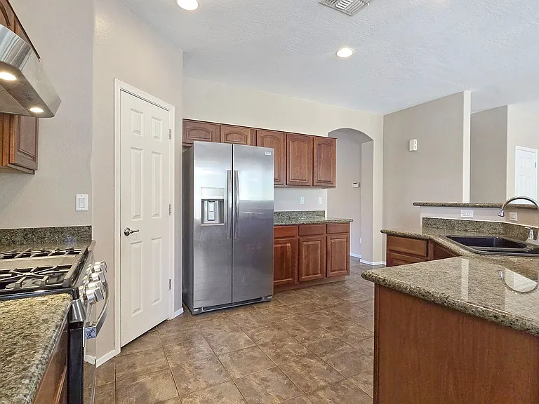14821 W Roanoke Ave — Photo 8