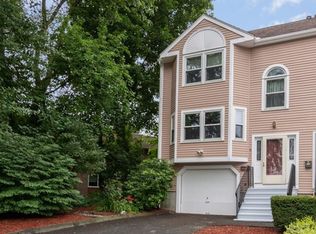 14 Samoset Rd, Worcester, MA 01604