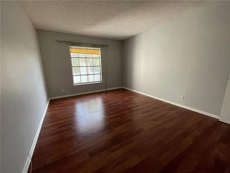 2180 NE 67th St #730 — Photo 5