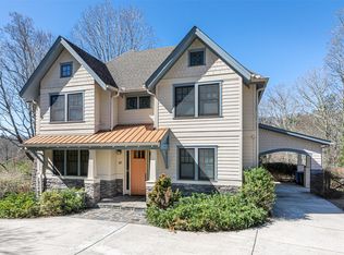 37 White Pine Dr, Asheville, NC 28805