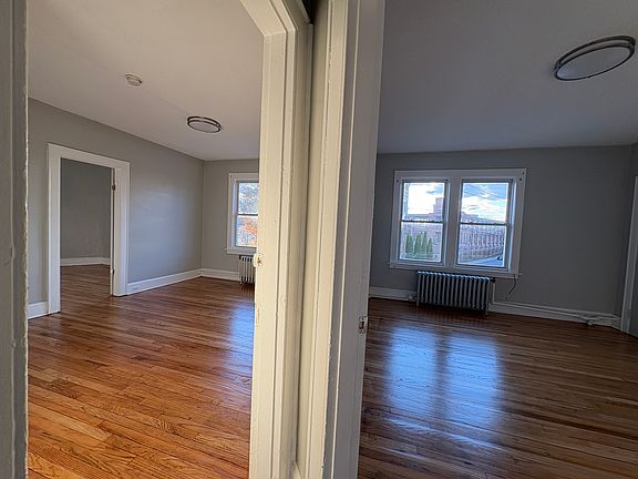 5th image of 46 Johnson St #3C