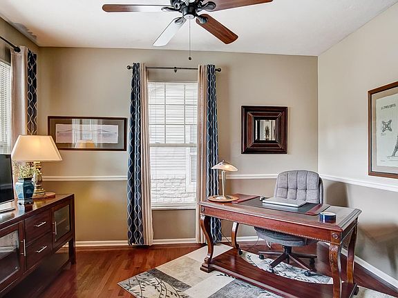 3rd image of 5938 Coventry Hurst Ln