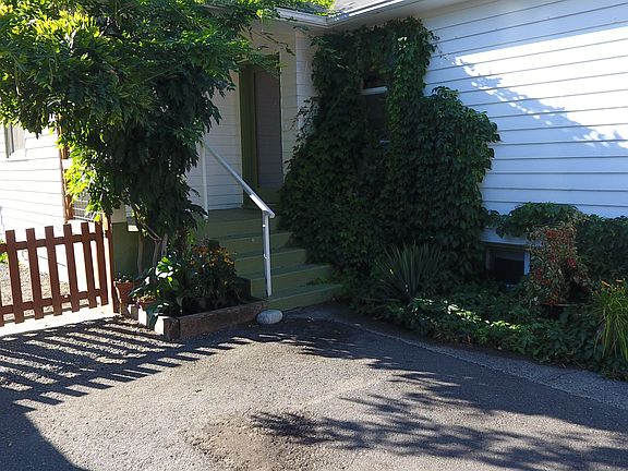 4th image of 7606 48th Dr NE