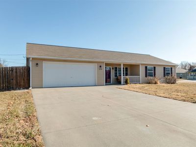2228 Willow Ln, Manhattan, KS, 66502