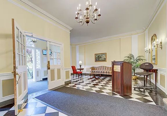 5th image of 77-34 113th St APT 6D