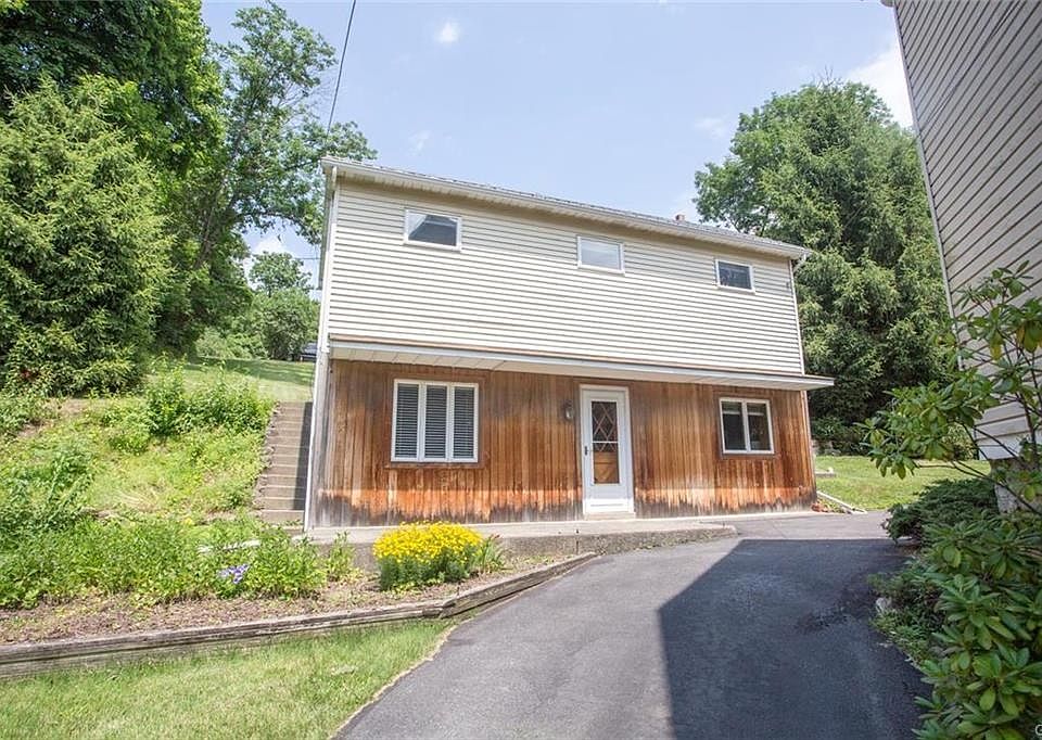 1st image of 2109 Bushkill Dr