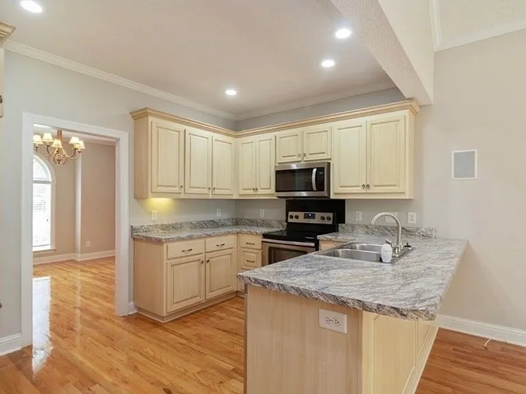 224 High Ridge Ct — Photo 3