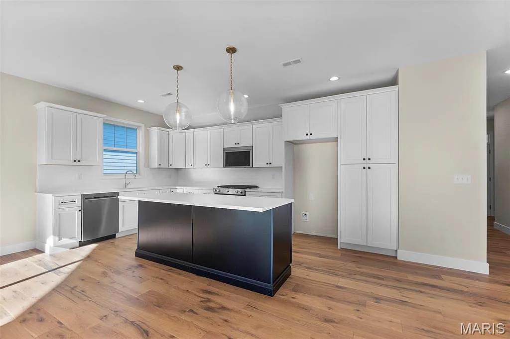 2640Walden — Photo 3