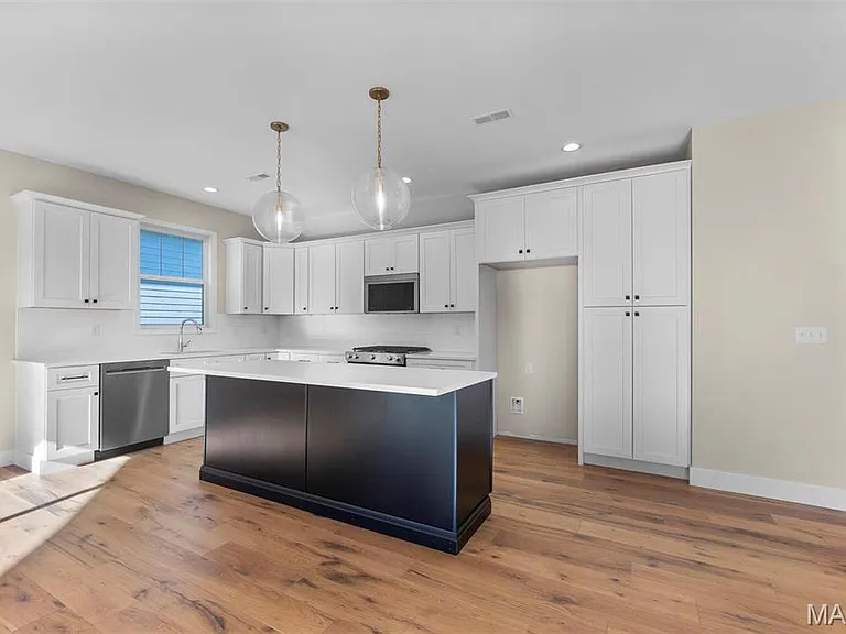 2640 Walden Blvd — Photo 3