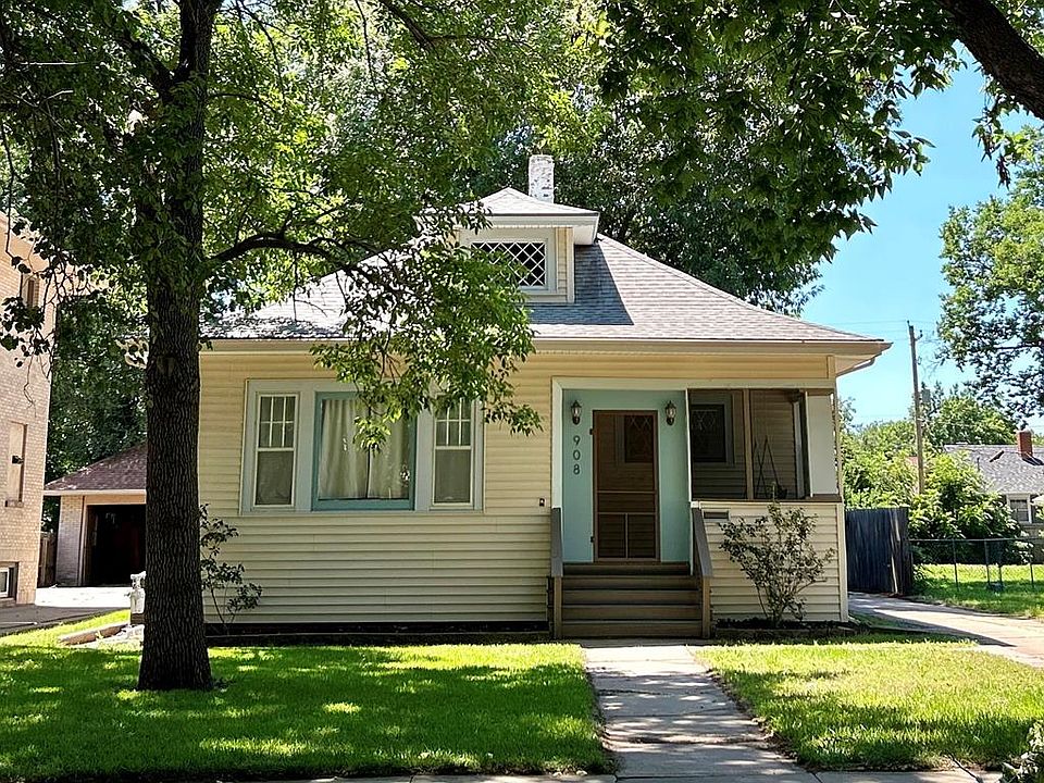 1st image of 908 Highland Ave