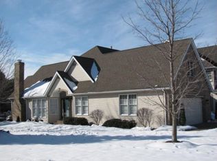 5151 Wolf Run Village Ln, Erie, PA