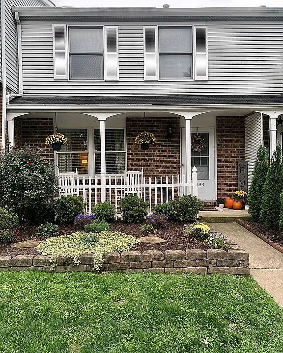 1st image of 1023 Cottonwood Ct
