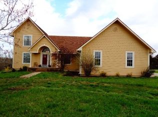 1384 N 550th Rd, Baldwin City, KS 66006