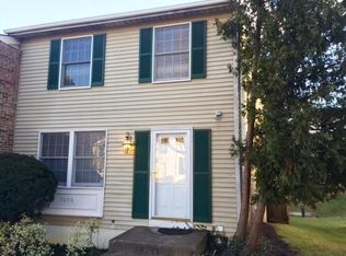 7898 Tyson Oaks Cir, Vienna, VA 22182