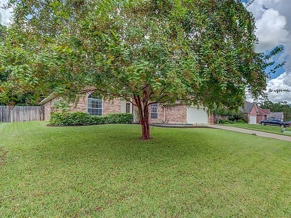 4th image of 207 Whitehouse Oaks St