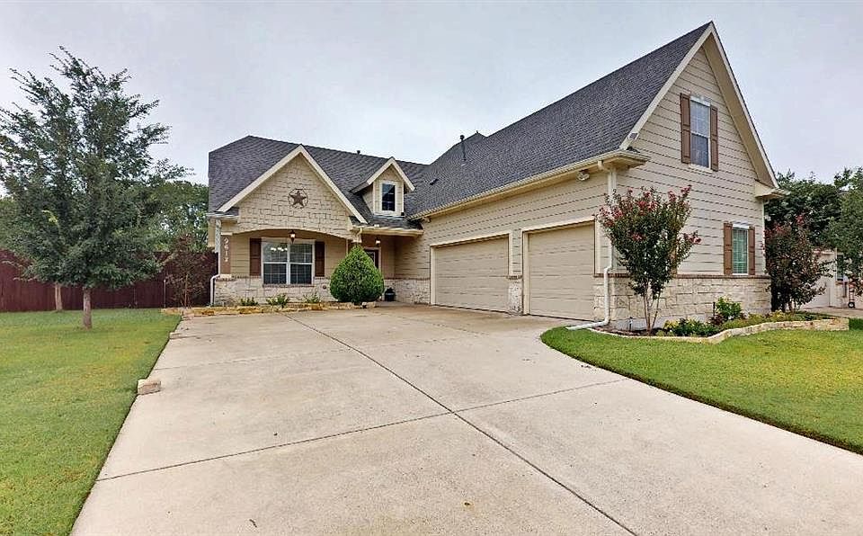 1st image of 9612 Water Tree Dr