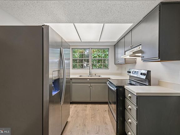 2nd image of 9260 Niki Pl APT 201
