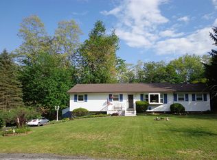14 Woodland Cir, Hyde Park, NY 12538