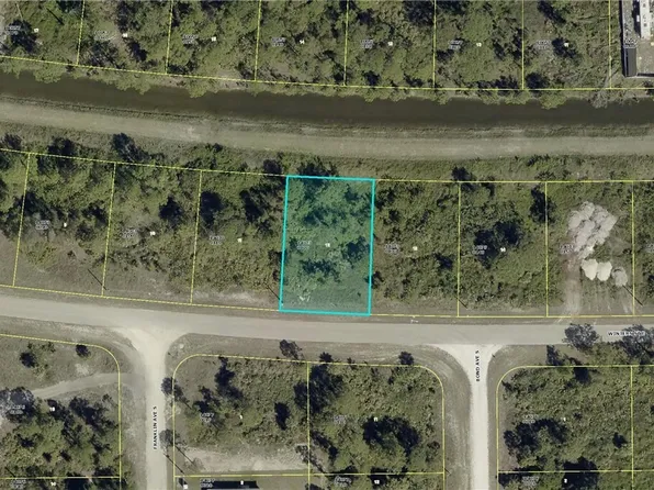 1035 Winters St E, Lehigh Acres, FL 33974