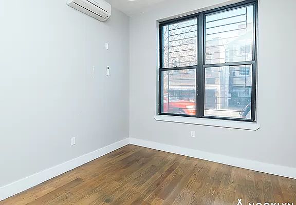 5th image of 1495 Gates Ave #1G