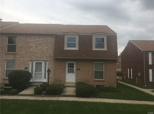 1439 Long Island Ct, Dayton, OH 45434