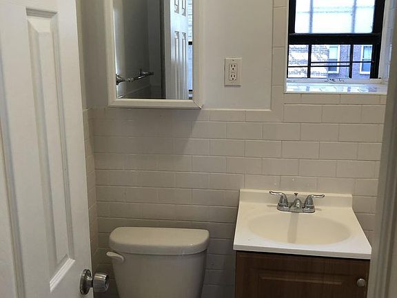 2nd image of 3172 31st St APT 2F