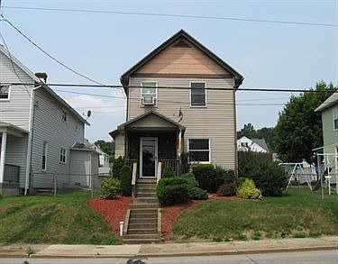 1st image of 303 S 4th St