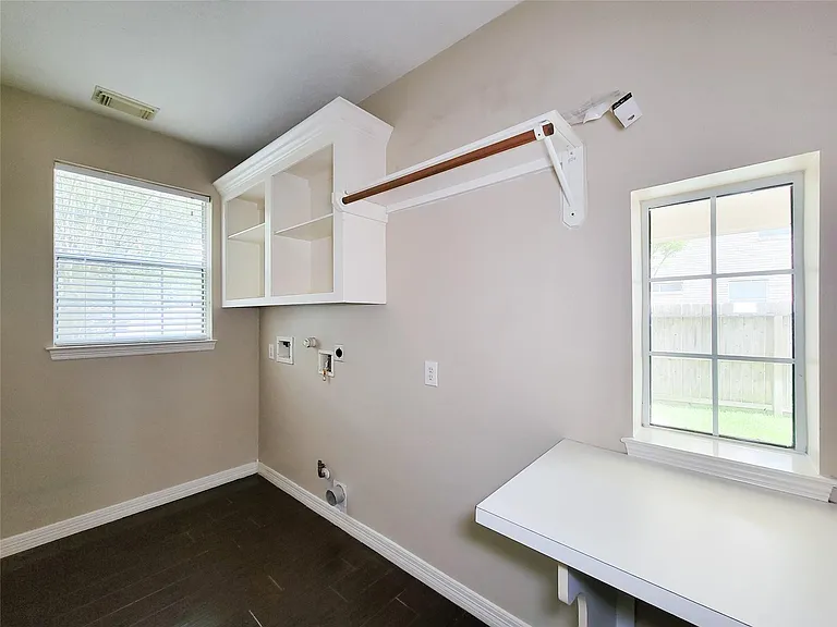 914 Ivory Ridge Ln — Photo 17