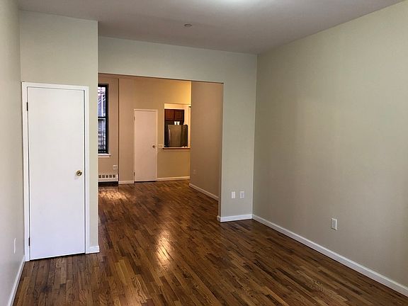 3rd image of 16 Morningside Ave #1N