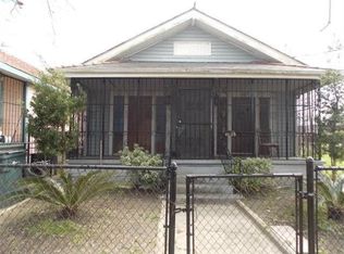 4005 Hamilton St, New Orleans, LA 70118