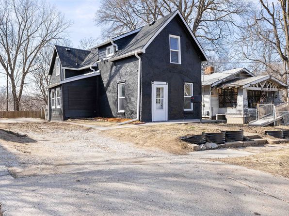 2110 23rd St, Des Moines, IA 50310