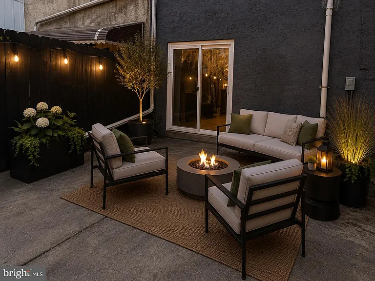 2243 League St — Photo 4