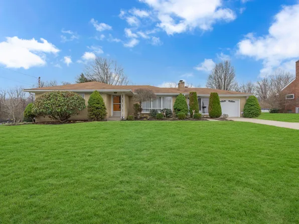 452 Center Grange Rd, Monaca, PA 15061