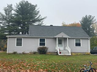 32 Gatehouse Rd, Westminster, MA 01473
