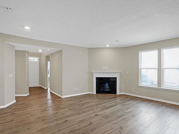 4th image of 16932 Adler Ln