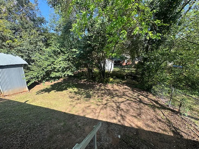 319 Olivia Ct — Photo 18