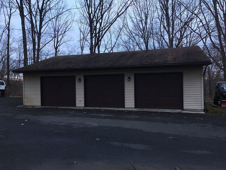 2nd image of 48 Grandview St