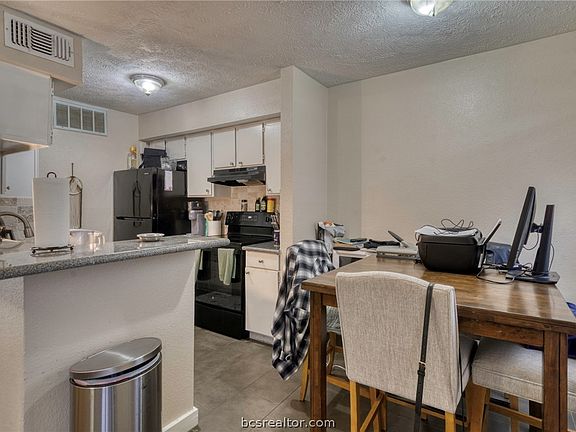 5th image of 4441 Old College Rd APT 1103