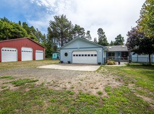 3877 SW Dahlia Ln, Waldport, OR 97394