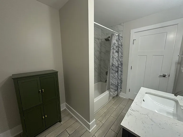 569 Woods Dr NW — Photo 16