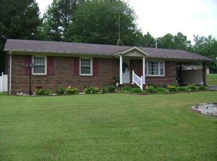 122 Greenleaf Inn Rd, Emporia, VA 23847