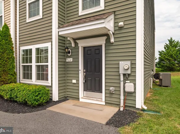 564 Thumper Dr, Ranson, WV 25438