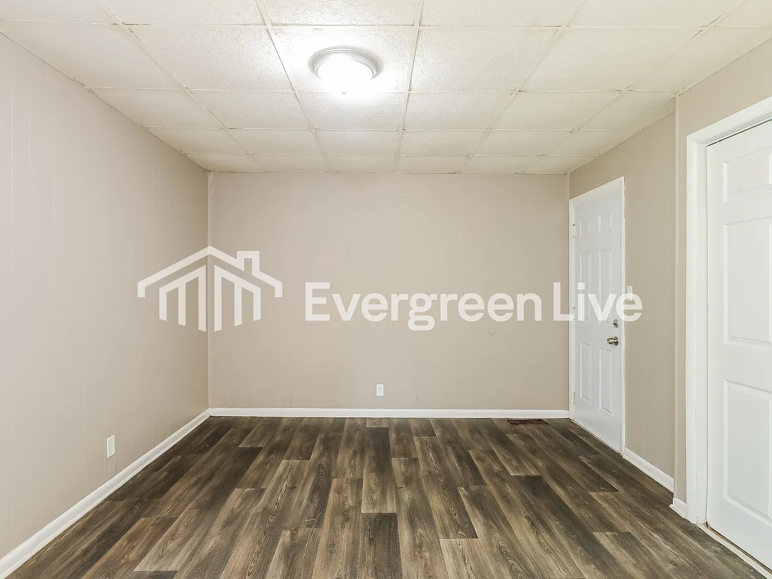 3 bed, 2.0 bath, 1242 sqft, $1,095 — Photo 4