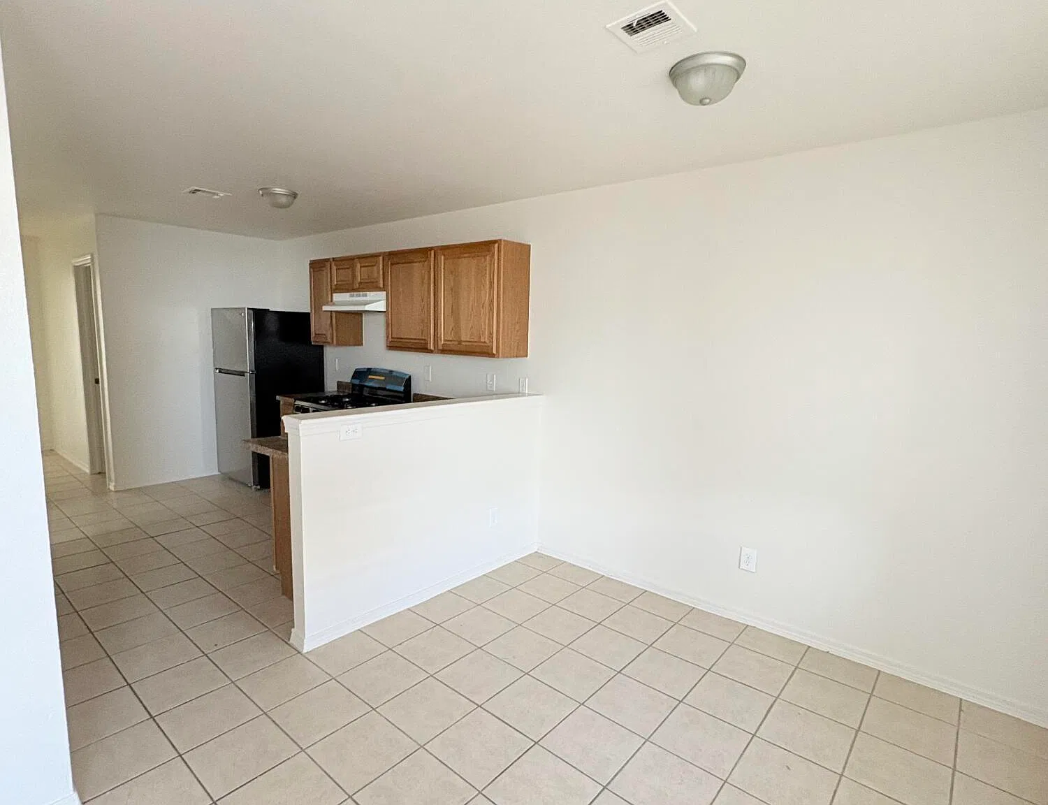 3 bed, 2.0 bath, 960 sqft, $1,250 — Photo 4