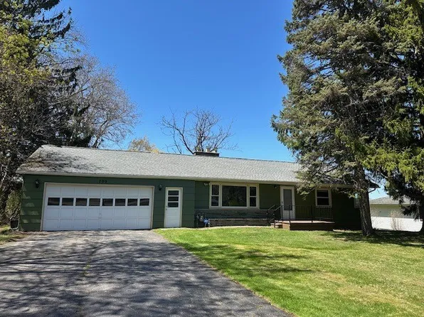 709 Moseley Rd, Fairport, NY 14450