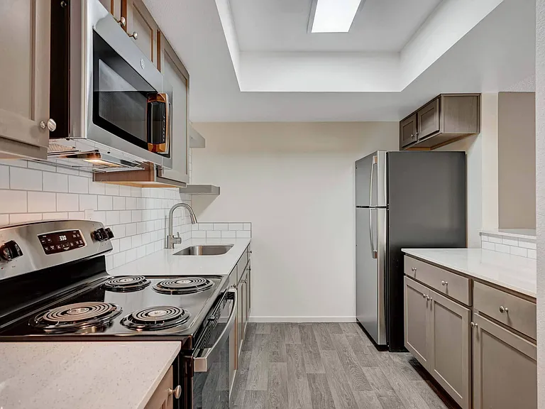 Solstice Apartment Homes — Photo 29
