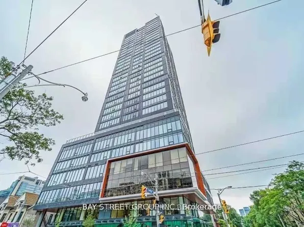 203 College St, Toronto, ON