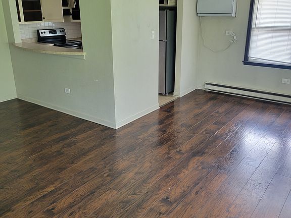 4th image of 516 Circle Ave APT 8