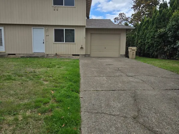 Burkhart Duplex, 3717 & 3719 Burkhart St SE #Bu, Albany, OR 97322